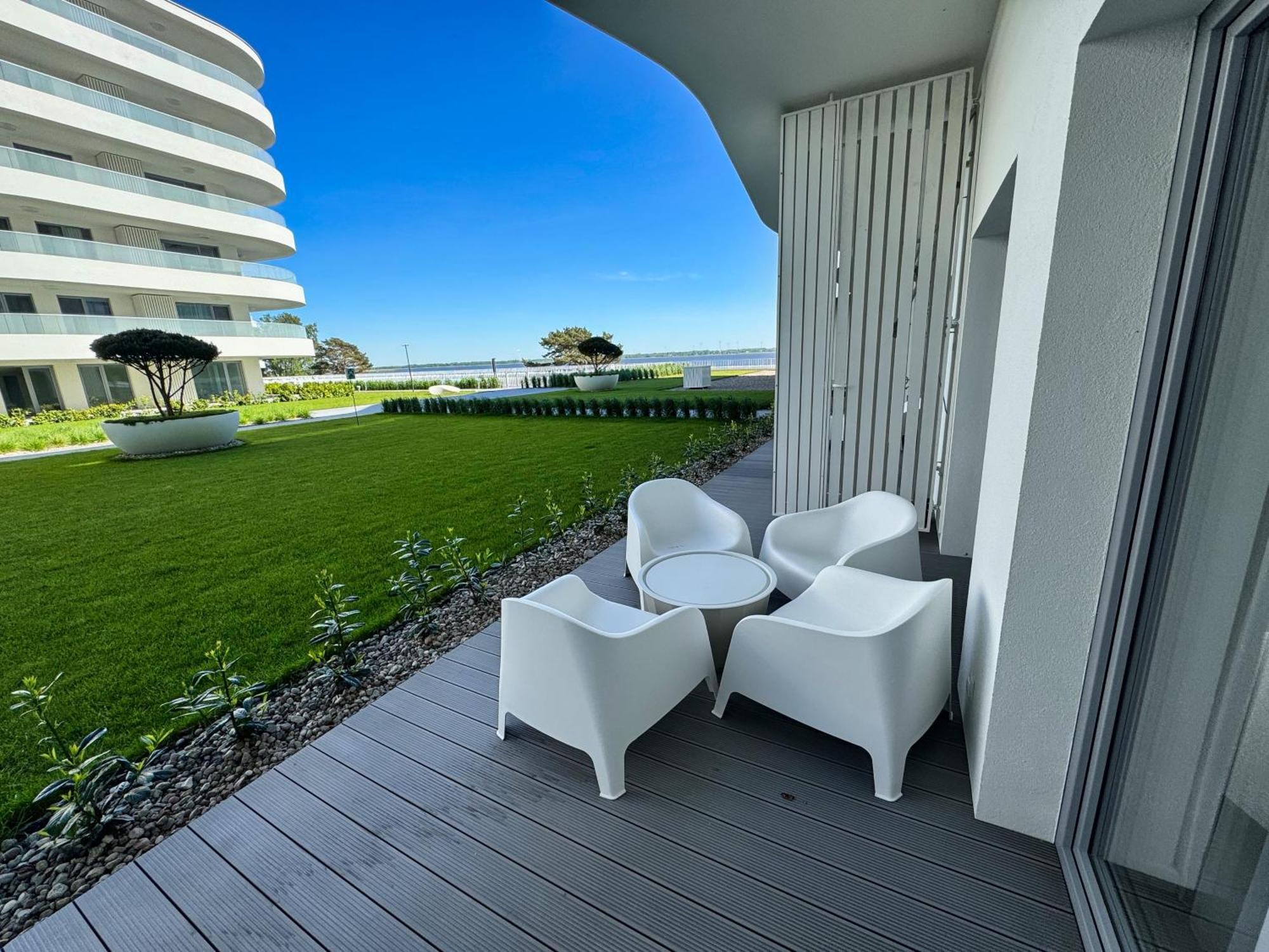 Pearl Apartment *